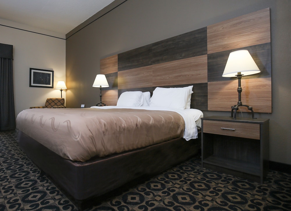 Quality Inn & Suites Boone University Area - photo 17