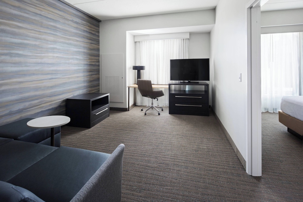 Residence Inn by Marriott Knoxville Downtown - photo 12