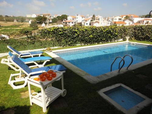 Villa São Filipe — 4-Star Luxury Hotel in Atouguia Da Baleia, Portugal