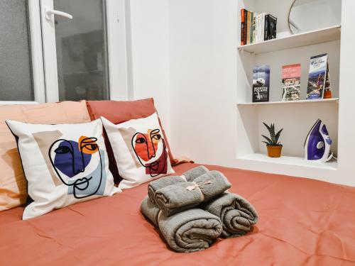 Cosy Studio Vieux Nice a 2 Pas de la Mer - last minute hotel in Nice