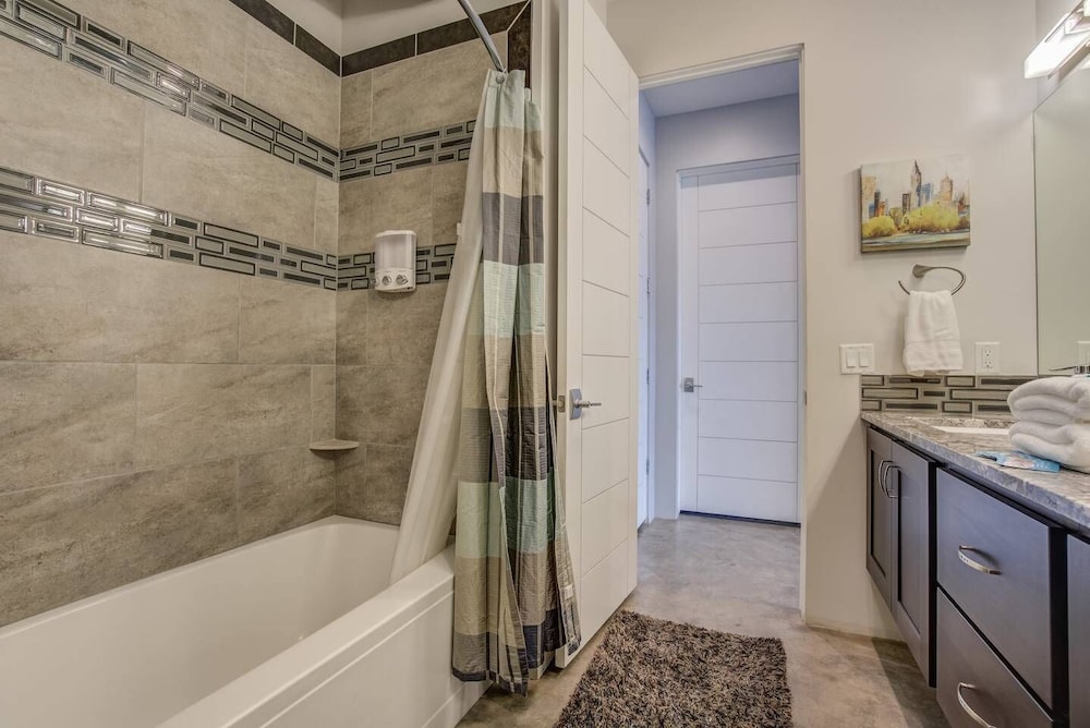 1BD Studio Downtown Close to Hiking W ac - photo 14