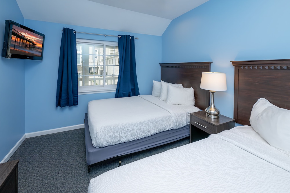 Commander Beach House Hotel - photo 23