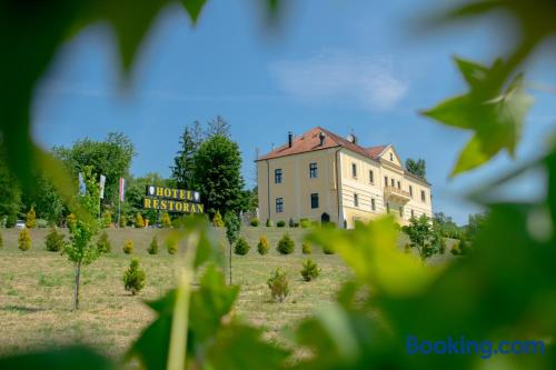 Hotel & Restoran Dvorac Gjalski — hotel in Zabok