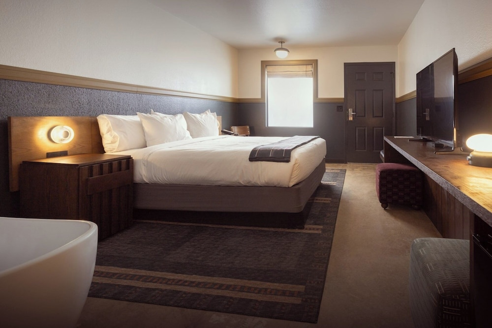 The Ozarker Lodge - photo 48