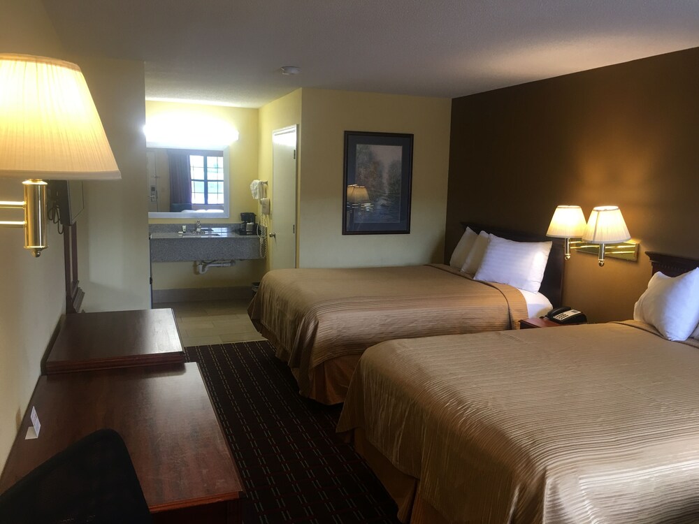 Loyalty Inn Hawkinsville - photo 12