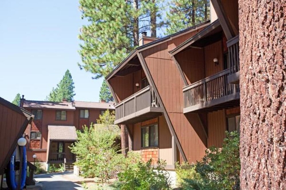 Club Tahoe - photo 25