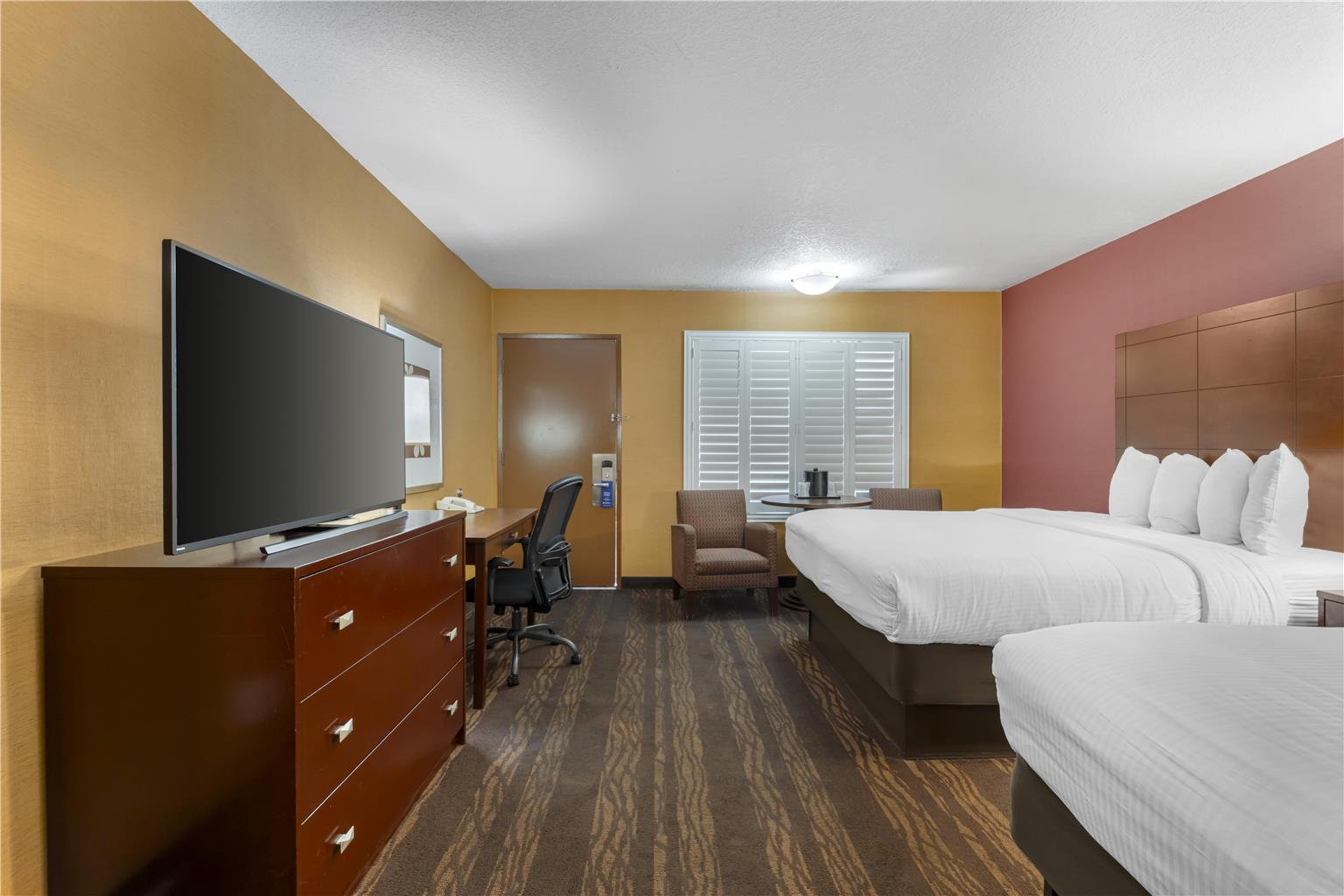 Best Western Plus Stovall's Inn - photo 10
