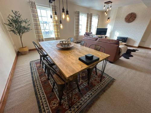 Riverside - carbon neutral hotel in Brecon
