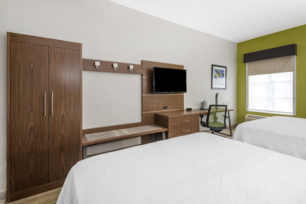 Holiday Inn Express Charlotte West Gastonia by IHG. - photo 15