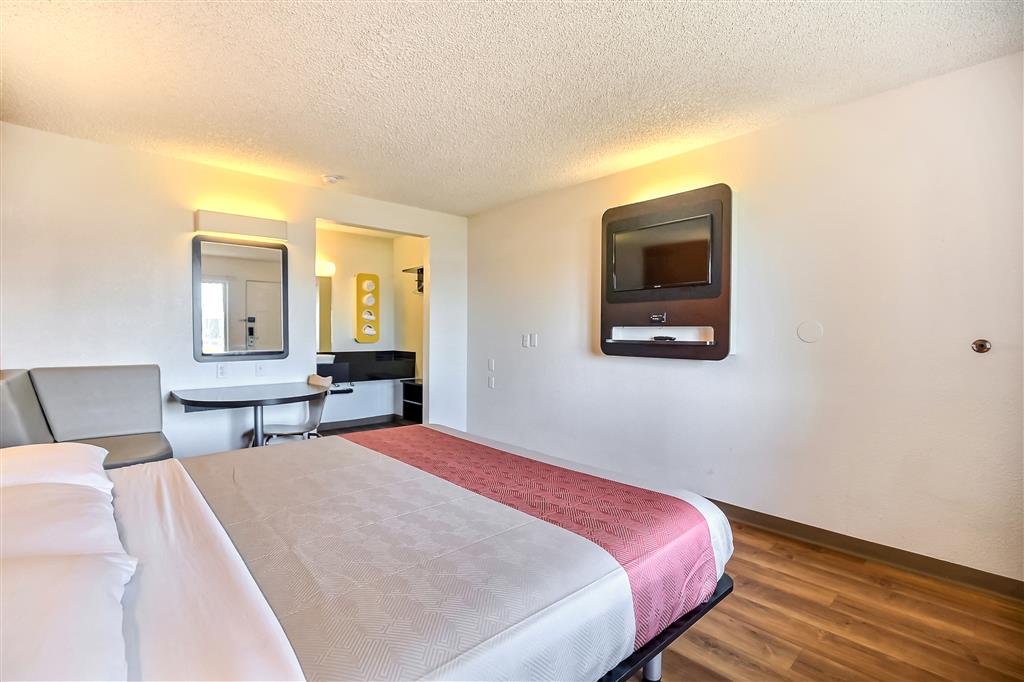Motel 6 Oakland CA Embarcadero - photo 8