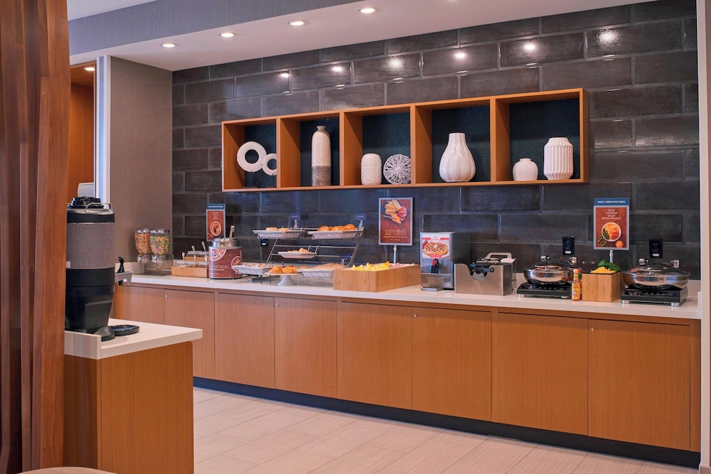 SpringHill Suites by Marriott East Lansing University Area - photo 21