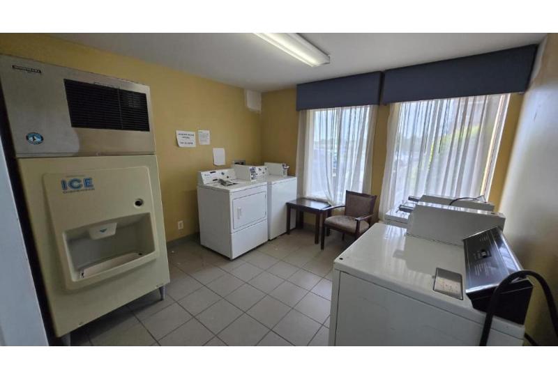 Lone Star Inn & Suites by OYO Harlingen TX - photo 10