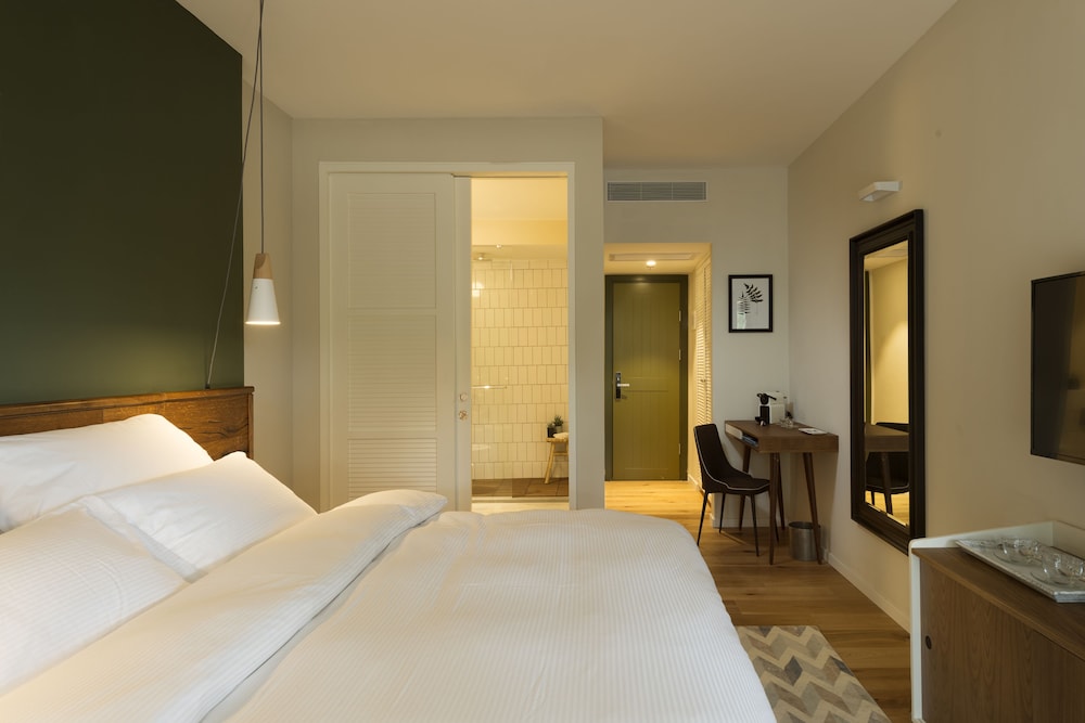 Jacob Nea in Nahariyya, Israel