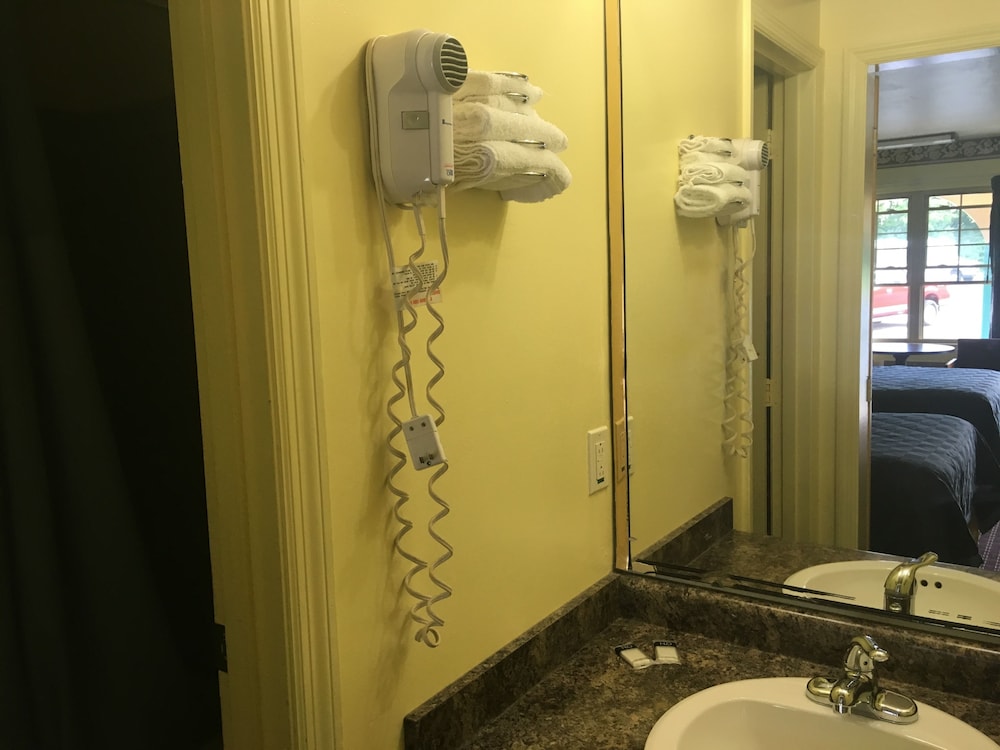 Norwalk Inn - photo 14