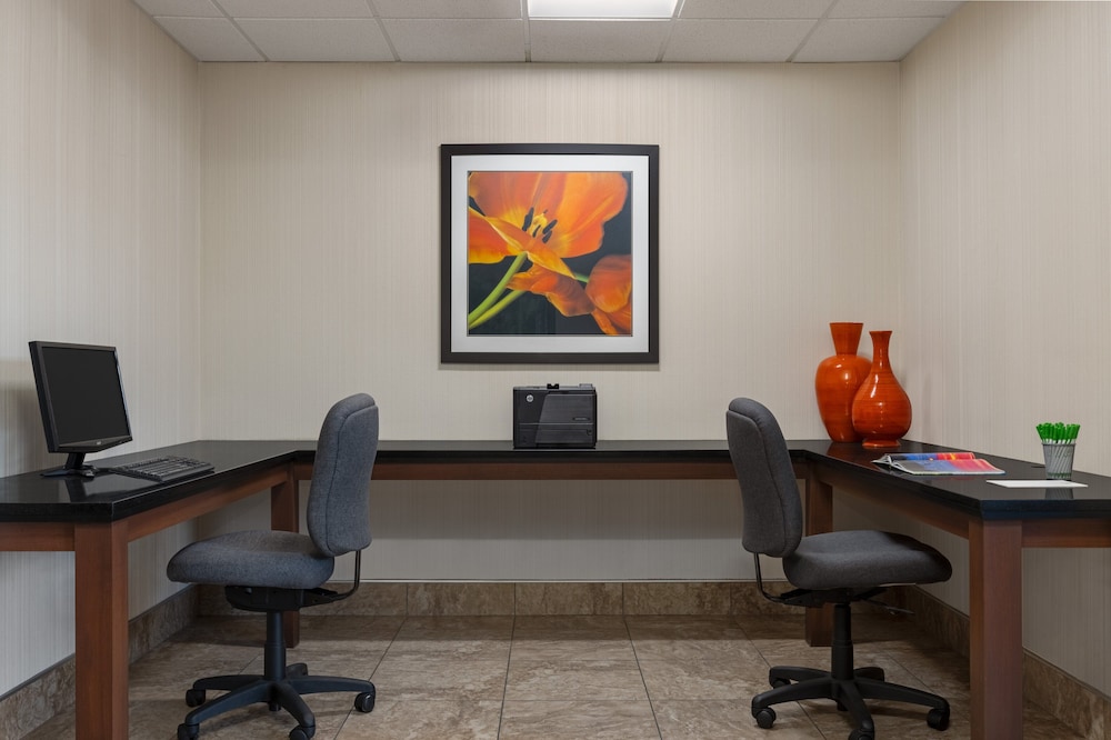 Holiday Inn Des Moines Airport Conf Center by IHG - photo 37
