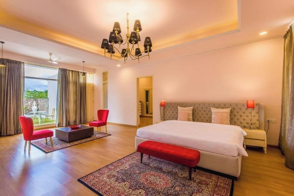 Rose Amer in Jaipur, India