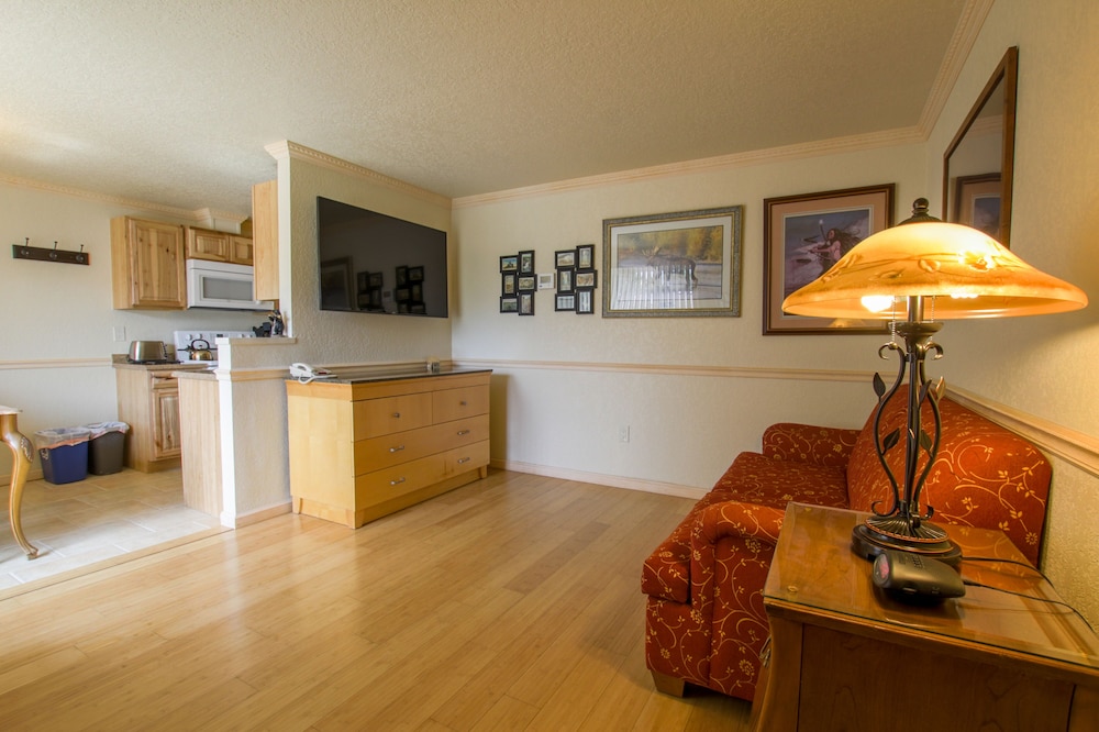 Yellowstone Gateway Inn - photo 85