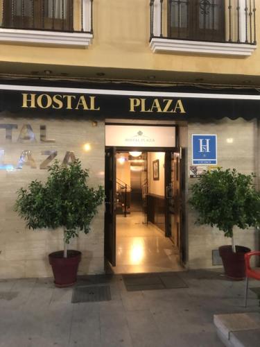 Hostal Plaza — Marmolejo — photo 2
