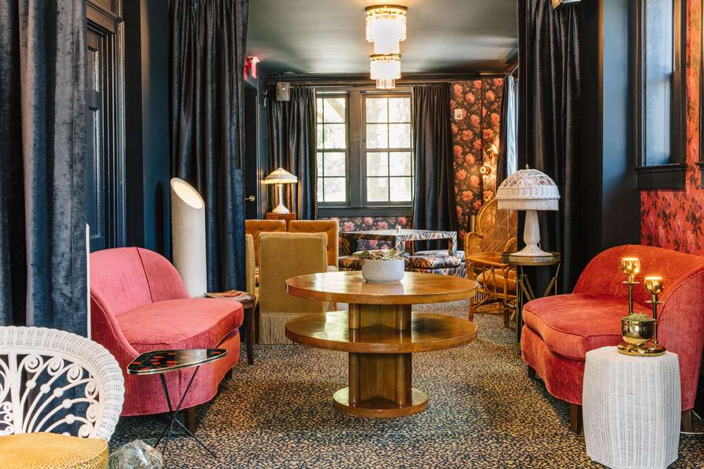 Hotel Clermont - photo 31