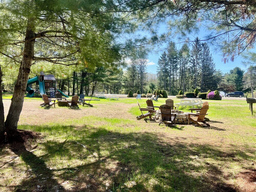 Saco River Motor Lodge & Suites - photo 31