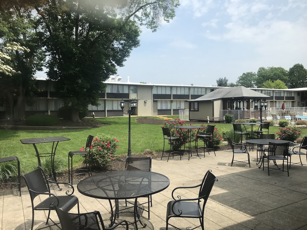 SureStay Plus Hotel by Best Western Lehigh Valley - photo 39