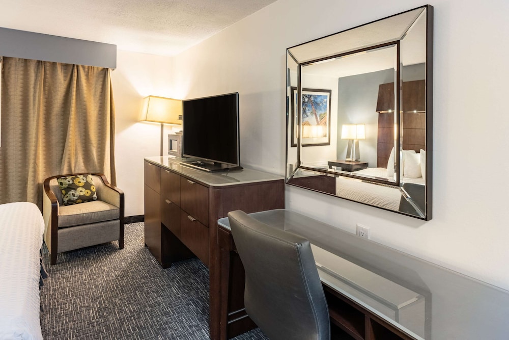 Quality Inn & Suites Caribou - photo 37