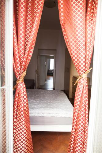 2B Pechackova family apartment with balcony by the river — 4-Star Luxury Hotel in Prague, Czech Republic