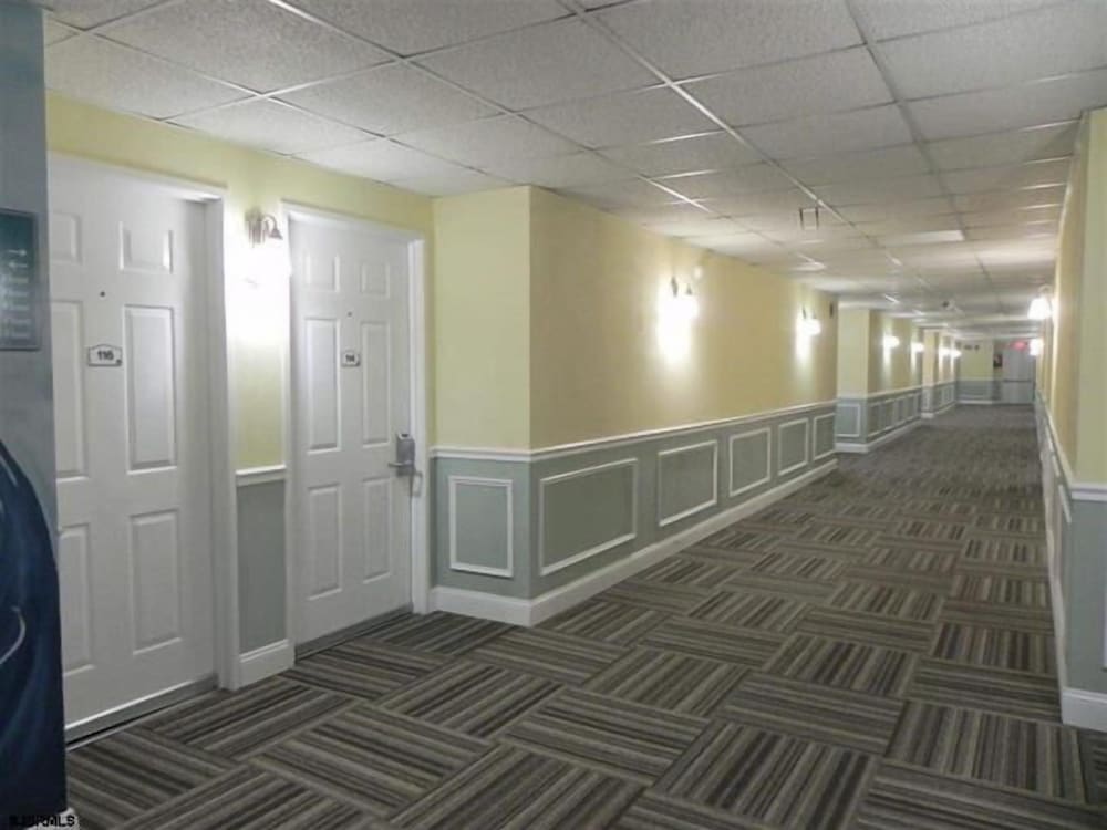 Biscayne Suites - photo 34