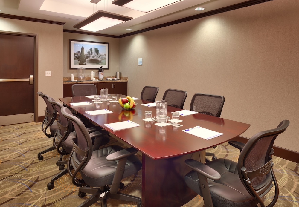 Holiday Inn Express and Suites Overland Park by IHG - photo 29