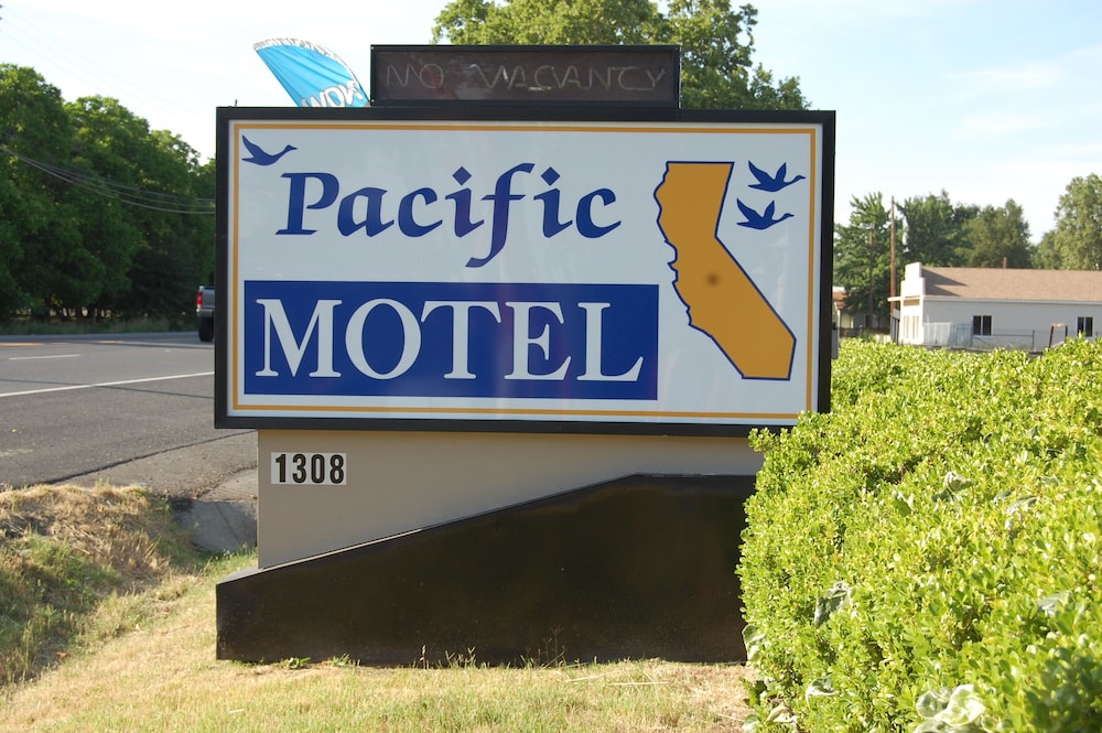 Pacific Motel - featured photo