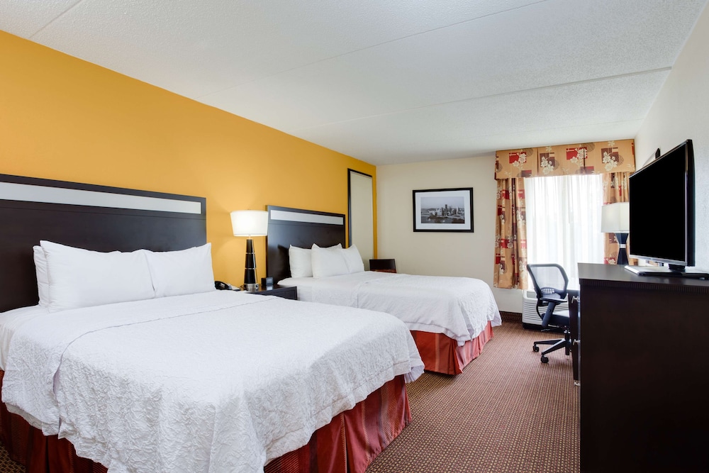 Hampton Inn Pittsburgh West Mifflin - photo 13