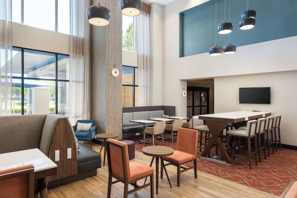 Hampton Inn & Suites Yuba City - photo 2