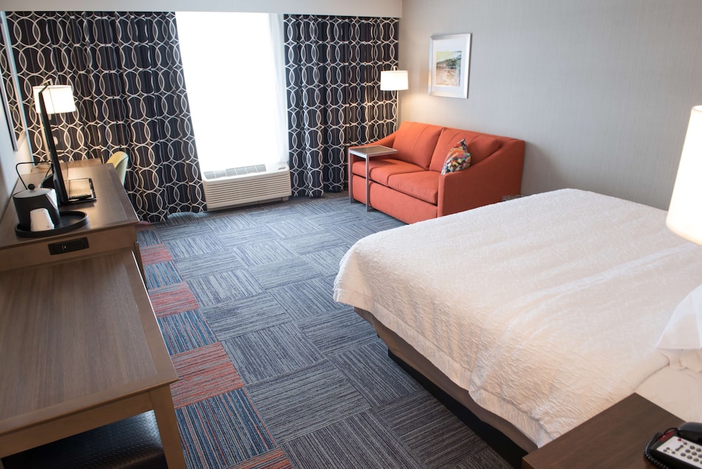 Hampton Inn & Suites Bay City - photo 15