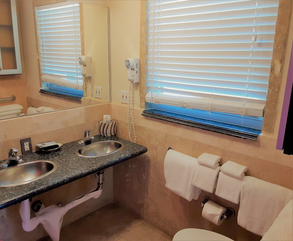 Manhattan Tower Apartment Hotel - photo 128