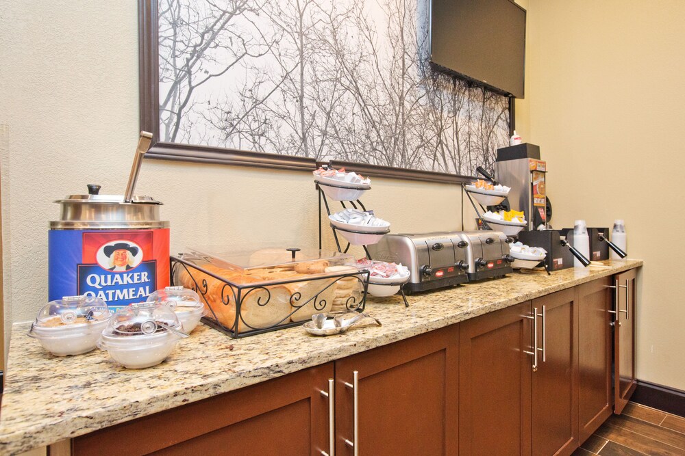 Staybridge Suites Austin South Interstate Hwy 35 by IHG - photo 45