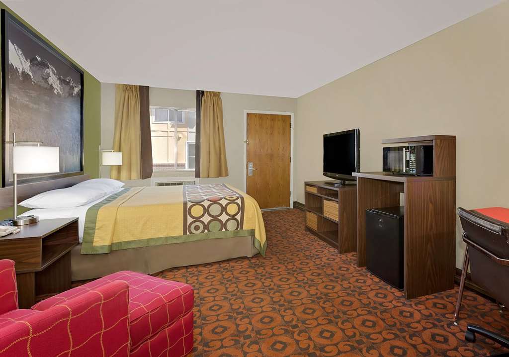 Super 8 by Wyndham Denver Central - photo 8