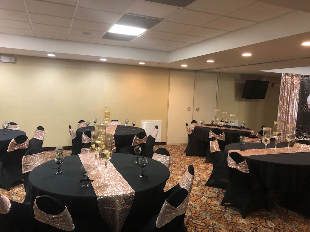 Staybridge Suites Covington - photo 33