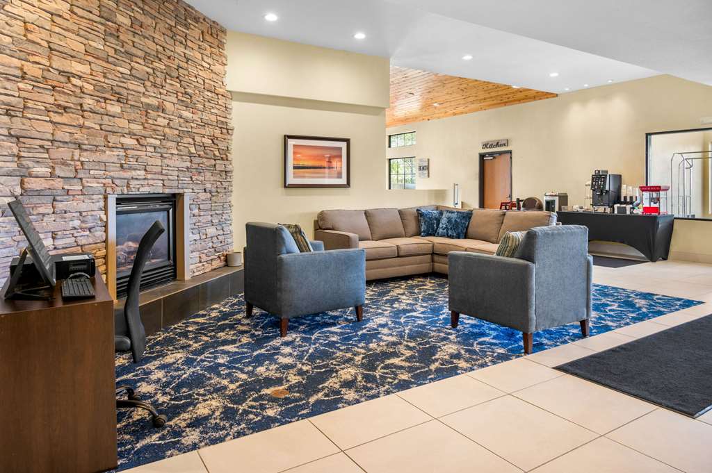 White Pine Inn & Suites - photo 11