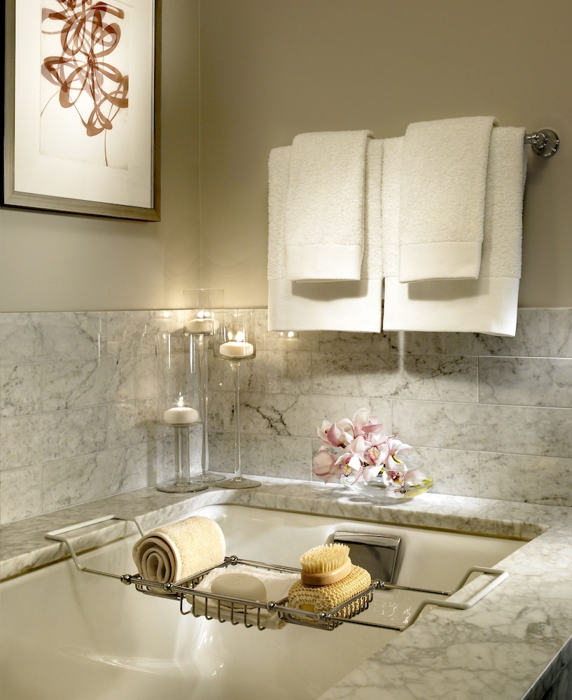 Waldorf Astoria Chicago - photo 97
