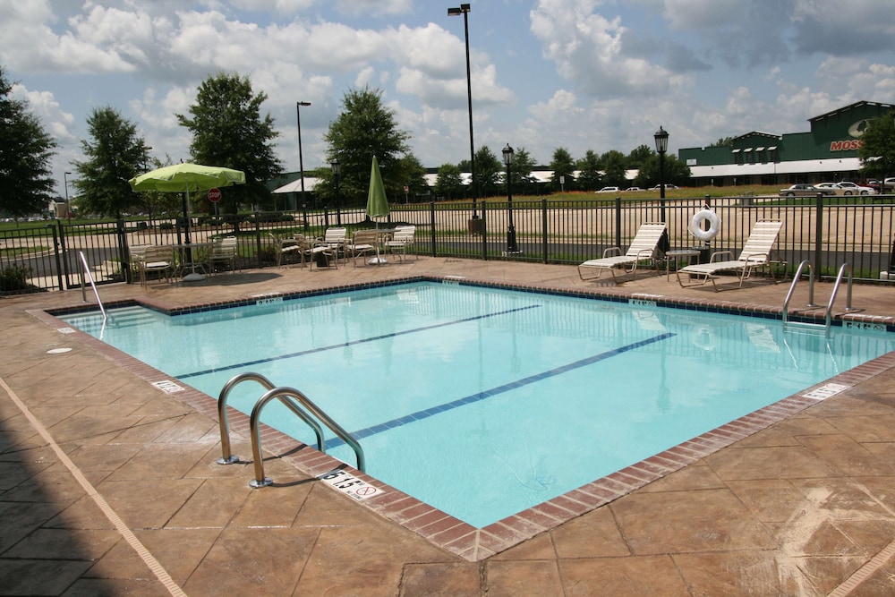 Hampton Inn & Suites West Point - photo 9