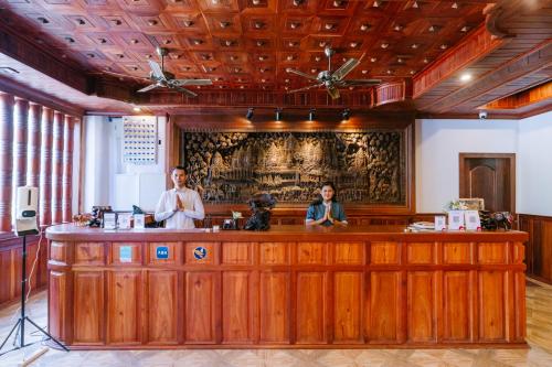 V Crown Hotel — Battambang — photo 3