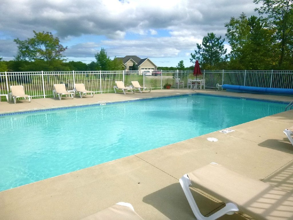 Settlement Courtyard Inn & Lavender Spa - photo 43
