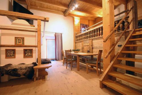 Almliesl Bram 618 — 4-Star Luxury Hotel in Bramberg Am Wildkogel, Austria