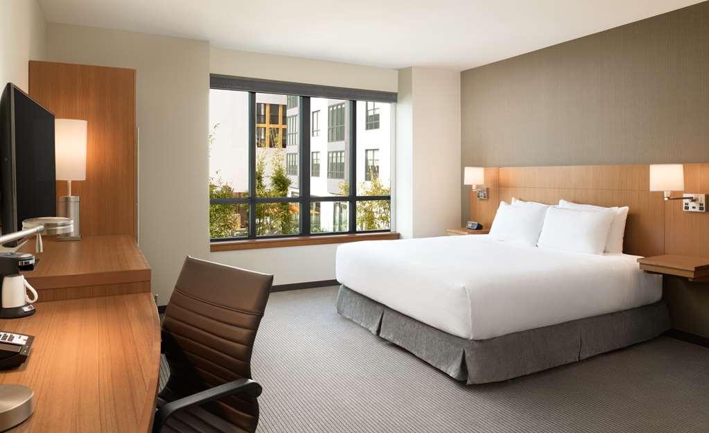 Hyatt Place Pasadena - photo 10