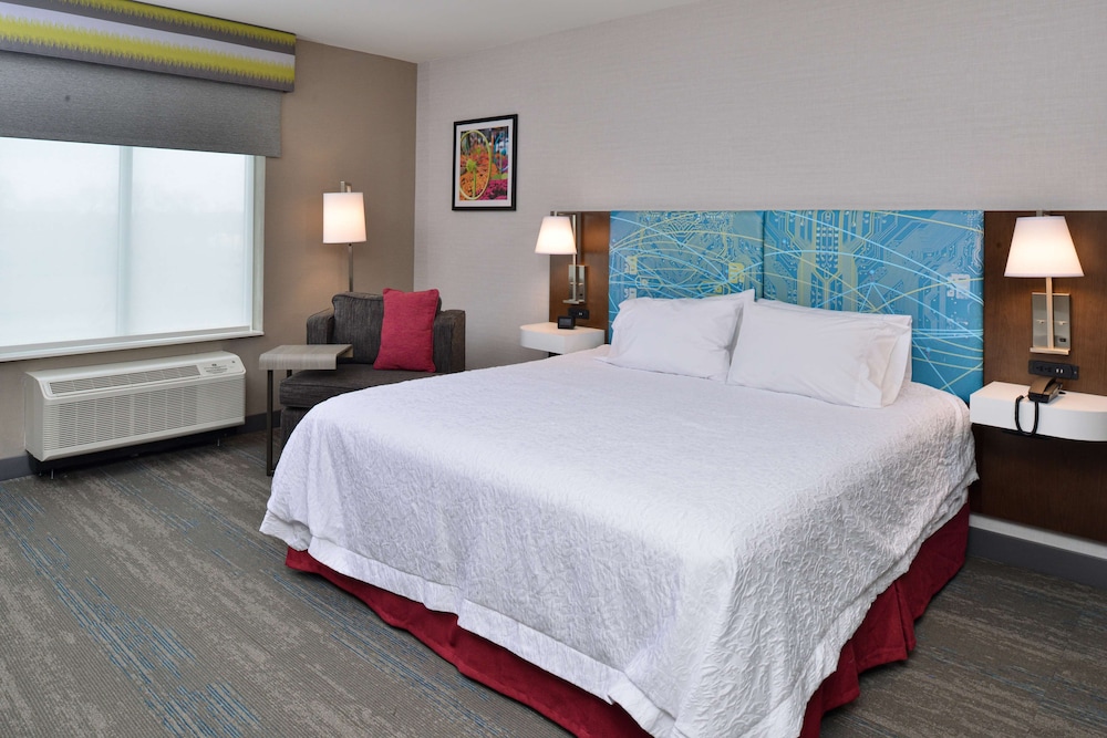 Hampton Inn & Suites Adrian - photo 17