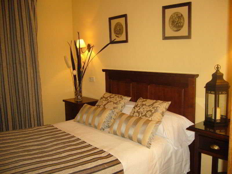 Suites Casas De Los Reyes