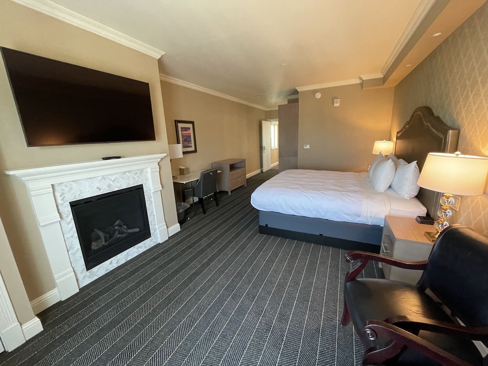 Majestic Inn & Spa - photo 6