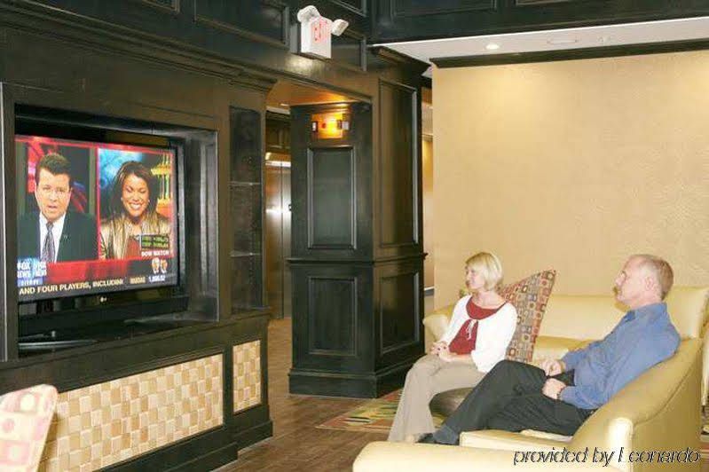 Durant Inn & Suites - photo 37