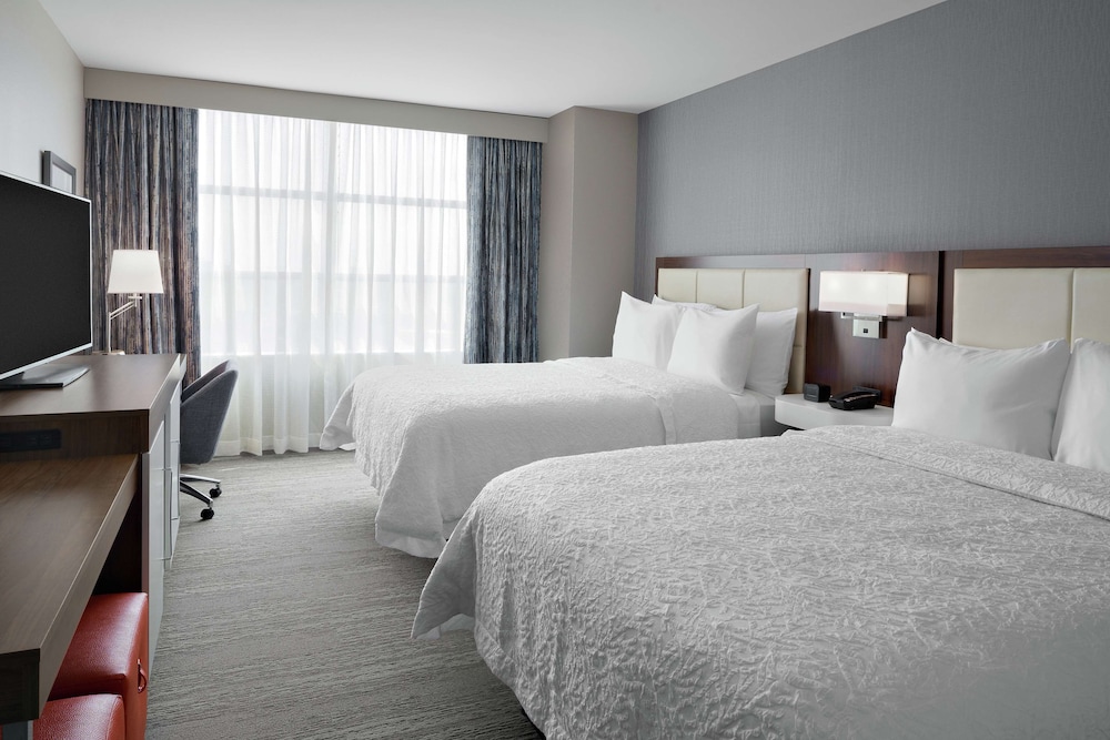 Hampton Inn Chicago McCormick Place - photo 17