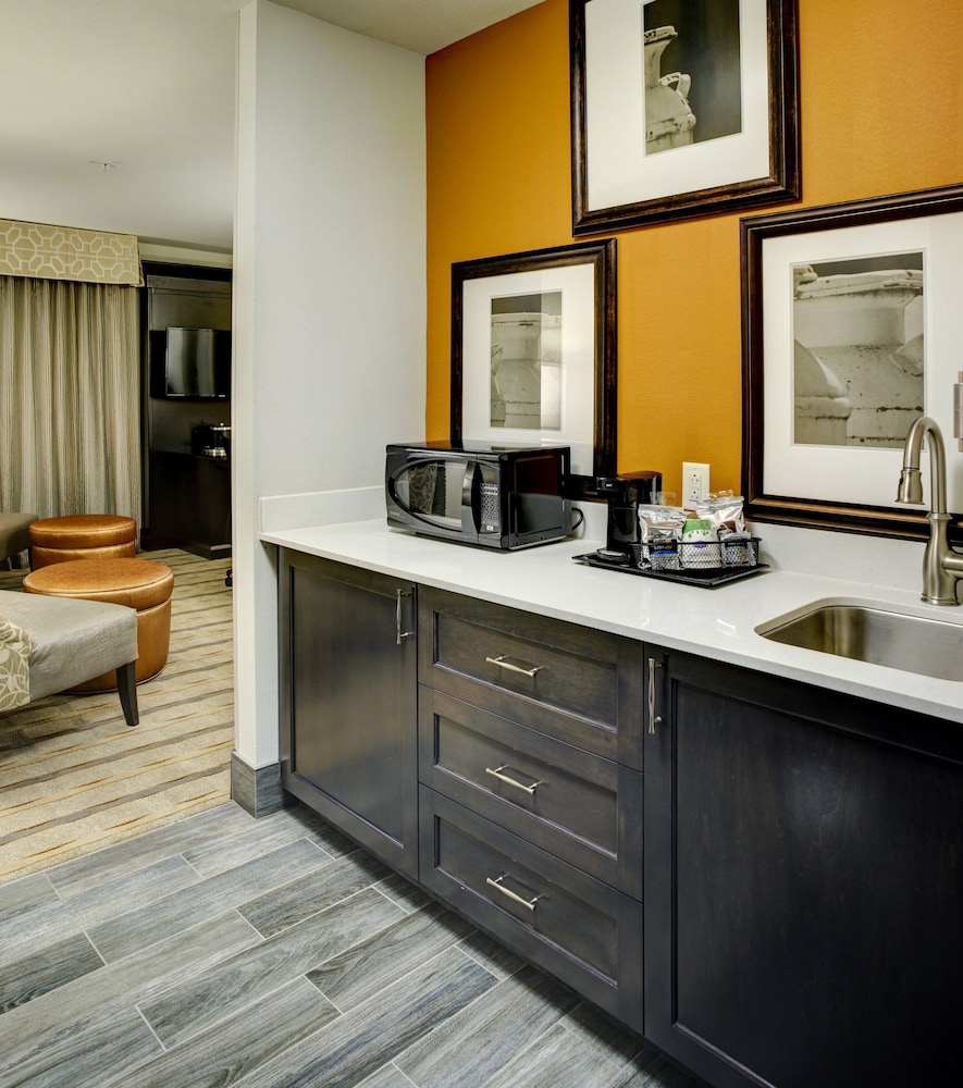 Hampton Inn & Suites Columbus - photo 26